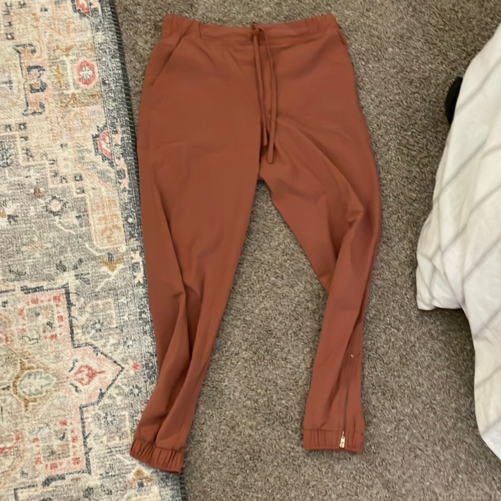 Albion fit rust jetsetter pants